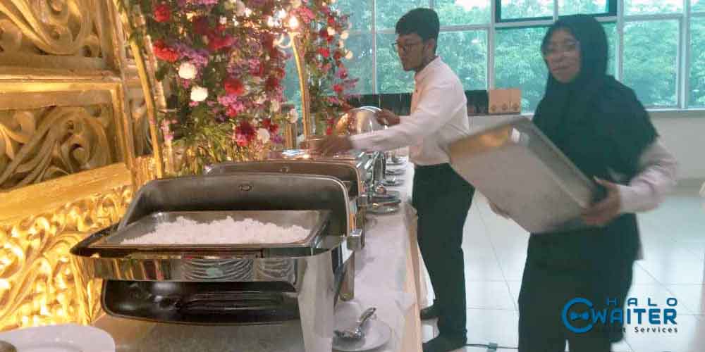 HALO WAITER memiliki SDM Waiter berkualitas